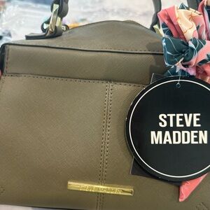 Steve Madden Olive Green Women's Bag with bonus scarf Genuine